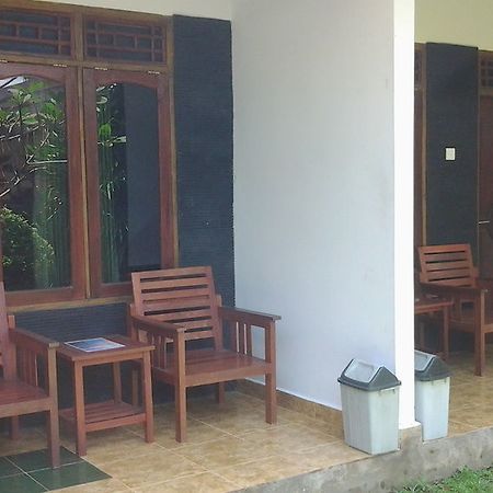 Family Garden Homestay Mangsit ภายนอก รูปภาพ
