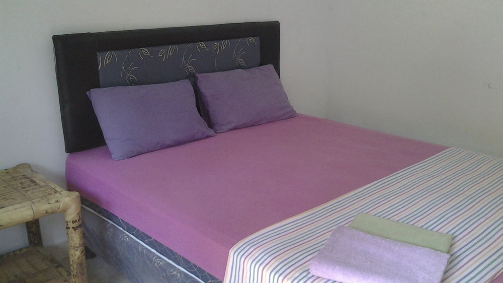 Family Garden Homestay Mangsit ภายนอก รูปภาพ