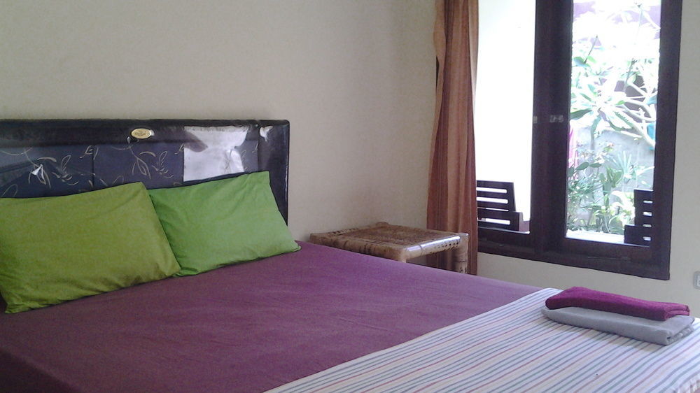 Family Garden Homestay Mangsit ภายนอก รูปภาพ