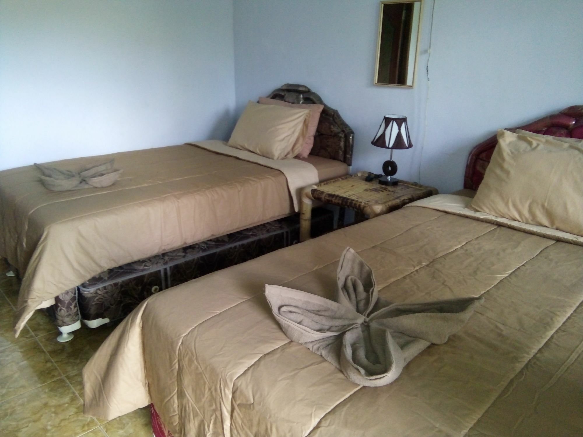 Family Garden Homestay Mangsit ภายนอก รูปภาพ