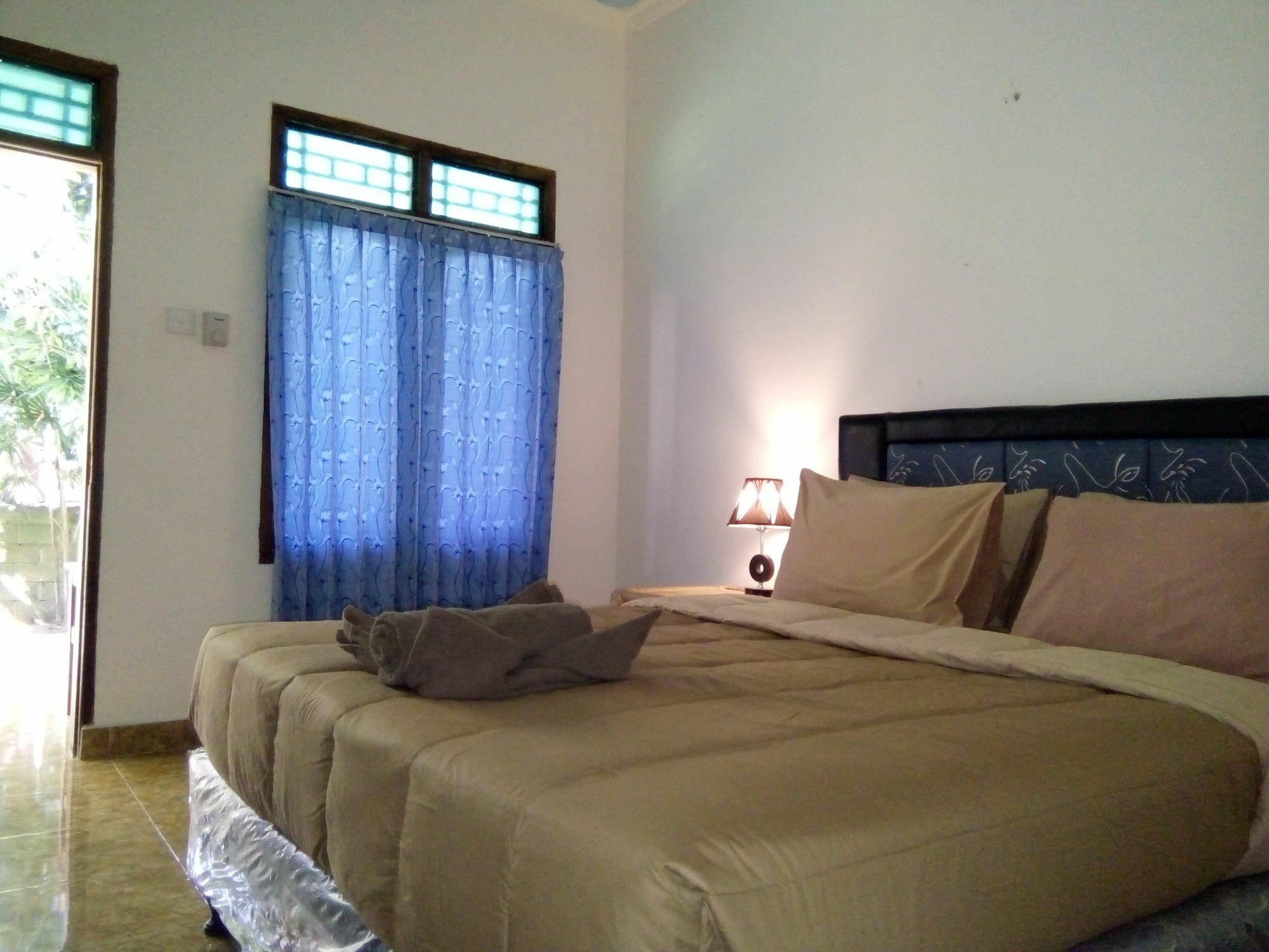 Family Garden Homestay Mangsit ภายนอก รูปภาพ