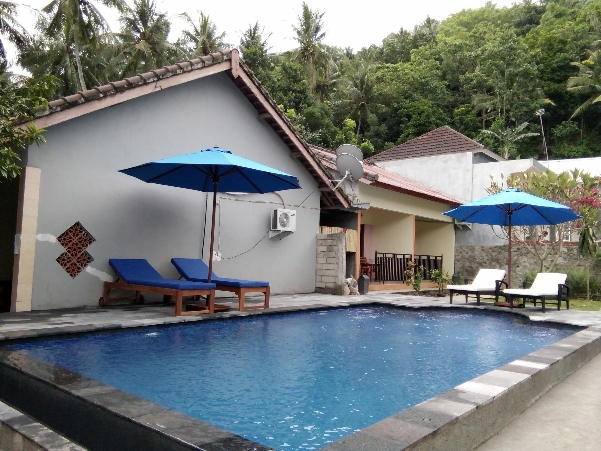 Family Garden Homestay Mangsit ภายนอก รูปภาพ